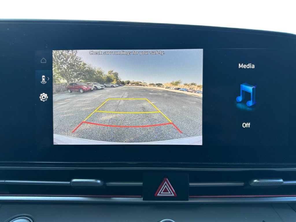 Used 2024 Hyundai Elantra SEL FWD image 16