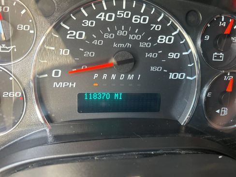 Used 2020 Chevrolet Express 2500 w/ Driver Convenience Package image 13
