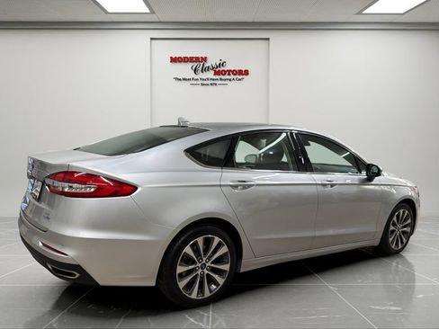 Used 2019 Ford Fusion SE AWD/4WD image 5