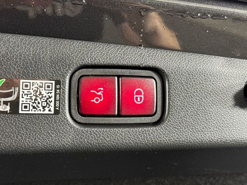 Certified 2026 Mercedes-Benz E 350 4MATIC Sedan image 19
