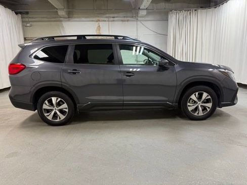 Used 2025 Subaru Ascent Premium AWD/4WD image 4