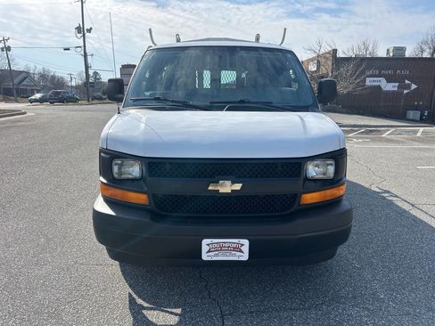 Used 2017 Chevrolet Express 2500 image 8