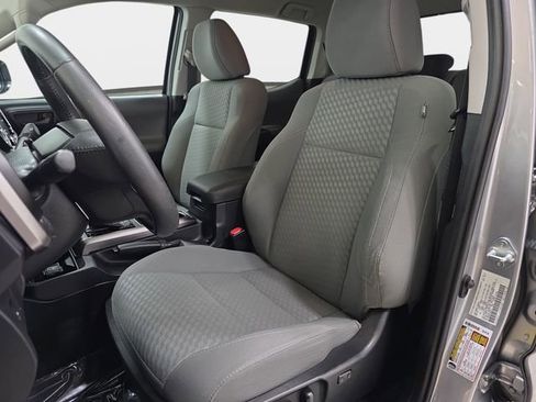Certified 2021 Toyota Tacoma SR5 AWD/4WD image 14