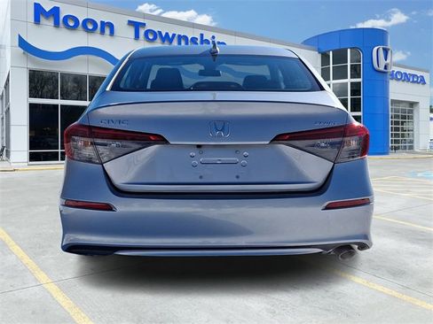 Used 2023 Honda Civic Sport image 5