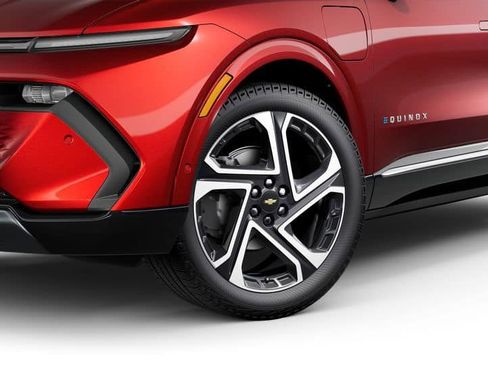 New 2025 Chevrolet Equinox EV LT image 55