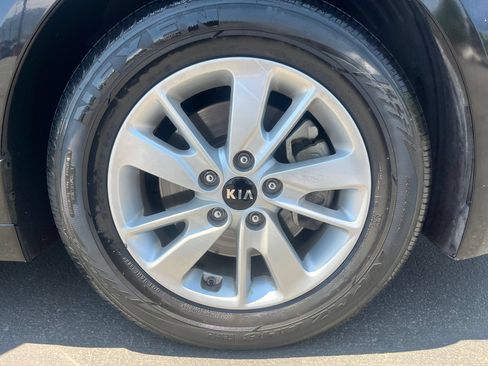 Used 2019 Kia Optima LX FWD image 31