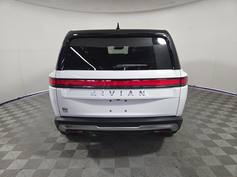 Used 2025 Rivian R1S Adventure AWD/4WD image 4