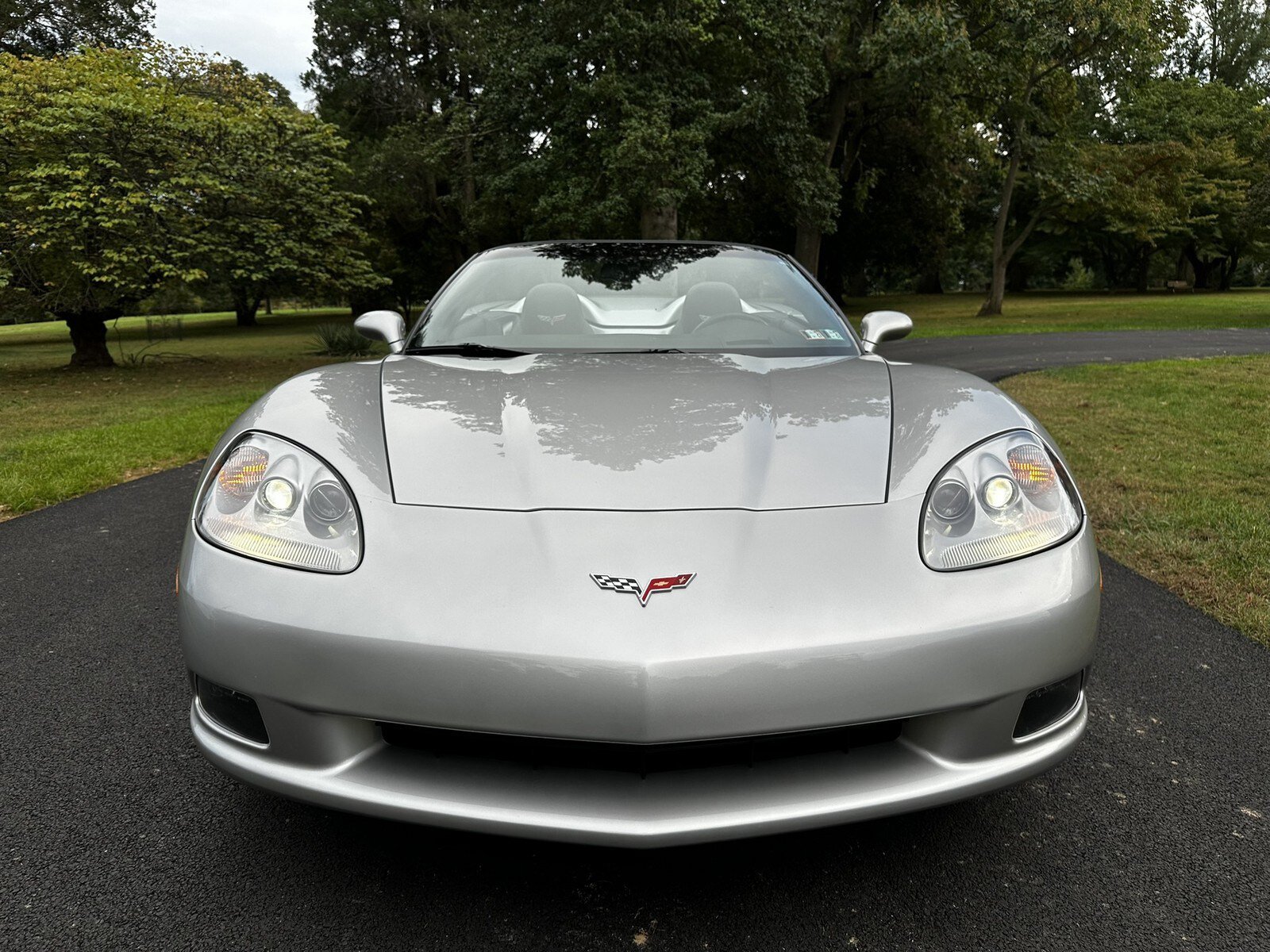 Used 2007 Chevrolet Corvette Convertible w/ Preferred Equipment Group RWD image 3