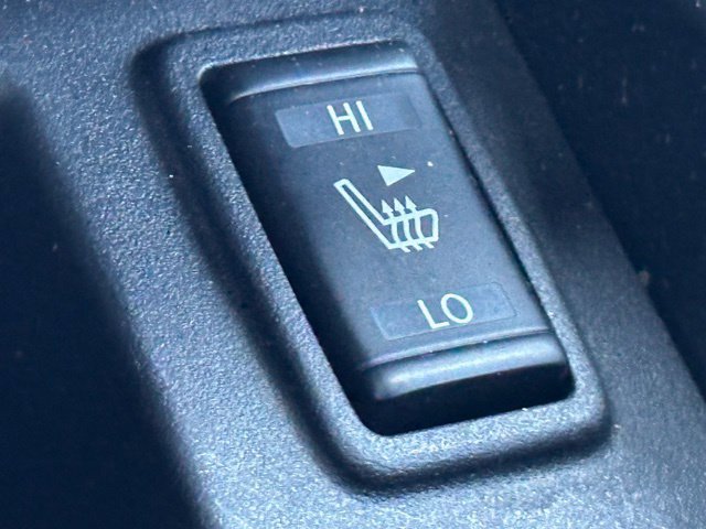 Used 2021 Nissan Titan PRO-4X w/ Pro-4x Convenience Package AWD/4WD image 28