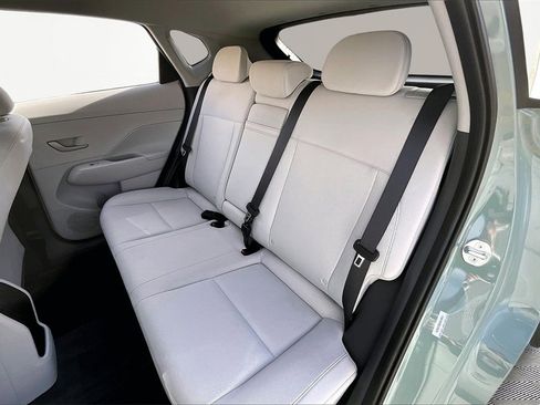 Used 2025 Hyundai Kona SE image 26