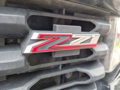 Used 2021 Chevrolet Silverado 1500 Custom Trail Boss AWD/4WD image 29