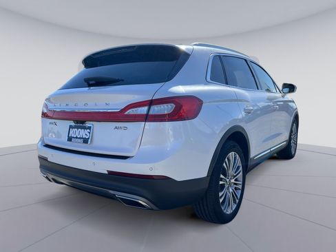 Used 2017 Lincoln MKX Reserve w/ Driver Assistance Package AWD/4WD image 7