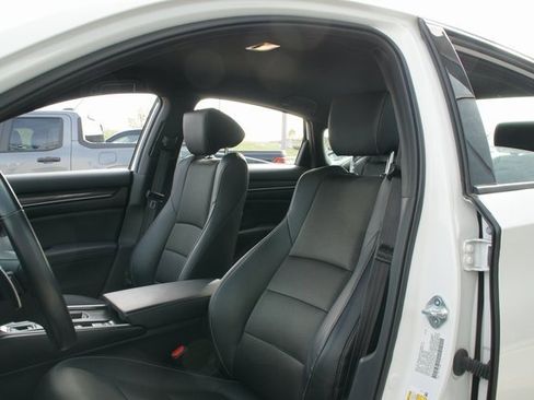 Used 2022 Honda Accord Sport image 11