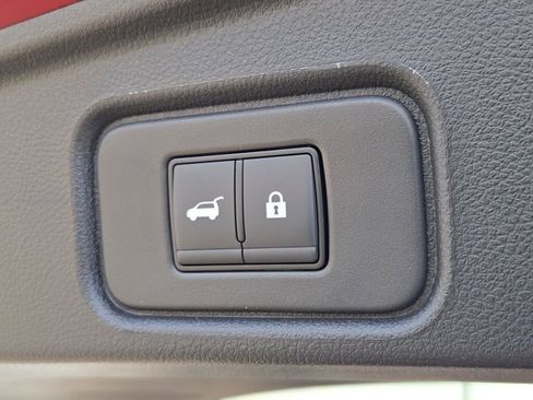 New 2026 Nissan Pathfinder SV image 14