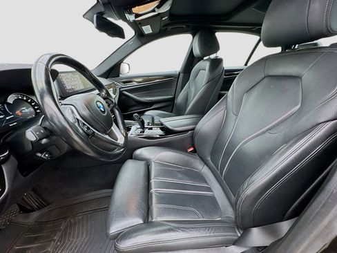 Used 2018 BMW 530e 530e iPerformance image 13