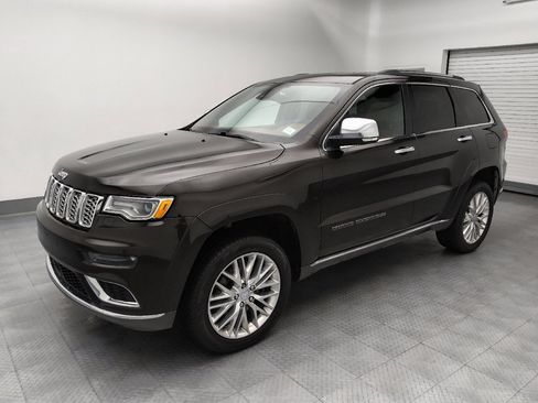 Used 2017 Jeep Grand Cherokee Summit AWD/4WD image 2