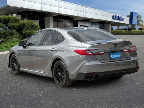 Used 2025 Toyota Camry SE w/ Convenience Package FWD image 7