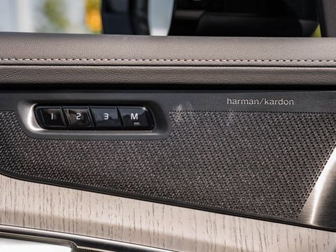 New 2026 Volvo XC90 B6 Ultra image 39