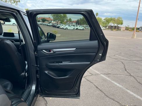 Used 2018 MAZDA CX-5 Touring w/ Preferred Equipment Package AWD/4WD image 16