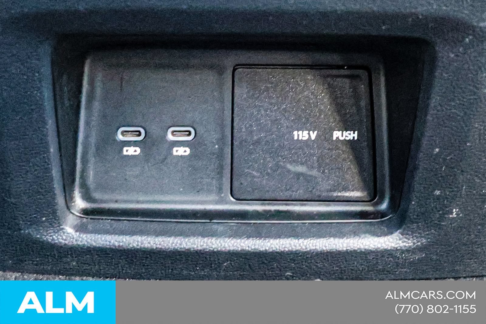Used 2025 Volkswagen Atlas SE FWD image 42