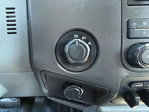 Used 2011 Ford F350 XL w/ PWR Equipment Group AWD/4WD image 27