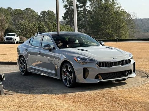 Used 2020 Kia Stinger GT1 image 9