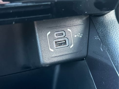 New 2025 Jeep Compass Latitude w/ Convenience Group image 42