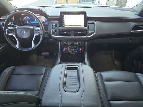 Certified 2023 Chevrolet Tahoe Z71 w/ Luxury Package image 11