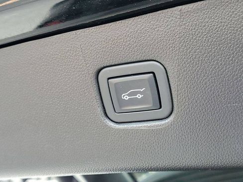 Used 2024 Chevrolet Blazer LT w/ Convenience Package AWD/4WD image 32