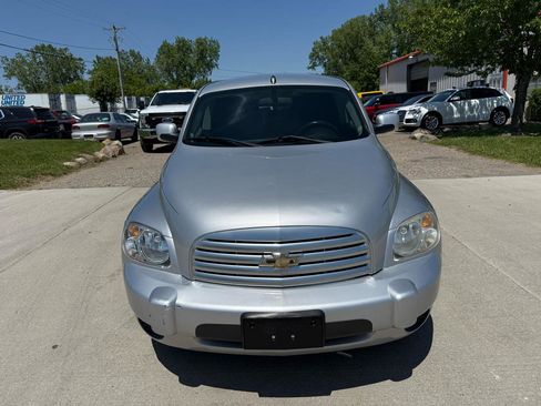 Used 2011 Chevrolet HHR LT FWD image 2