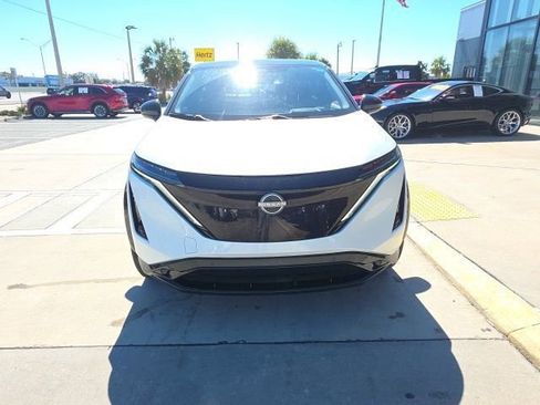 Used 2023 Nissan Ariya AWD image 10