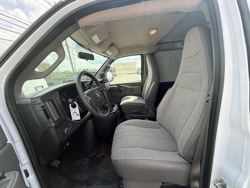 New 2026 GMC Savana 2500 w/ Driver Convenience Package RWD image 11
