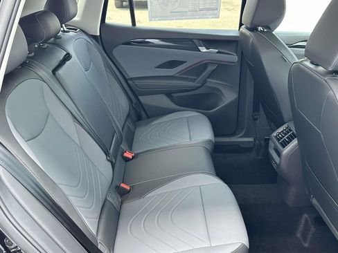 New 2026 Volkswagen Tiguan SE AWD/4WD image 15