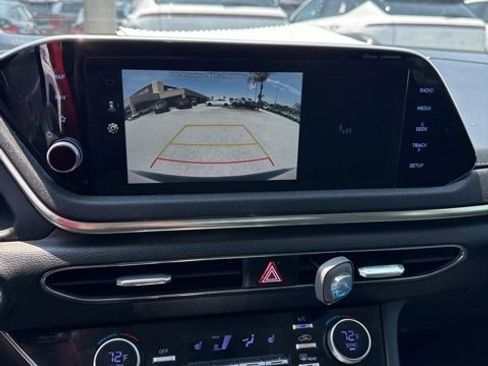 Certified 2023 Hyundai Sonata SEL FWD image 2