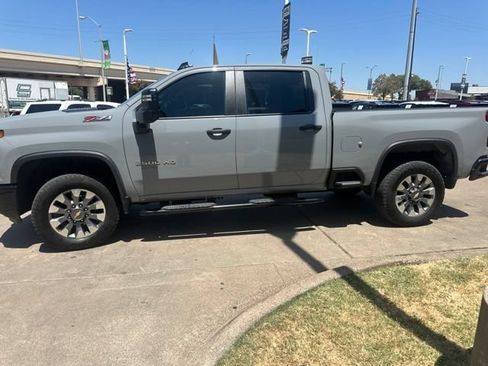 Used 2025 Chevrolet Silverado 2500 Custom w/ Custom Value Package AWD/4WD image 6