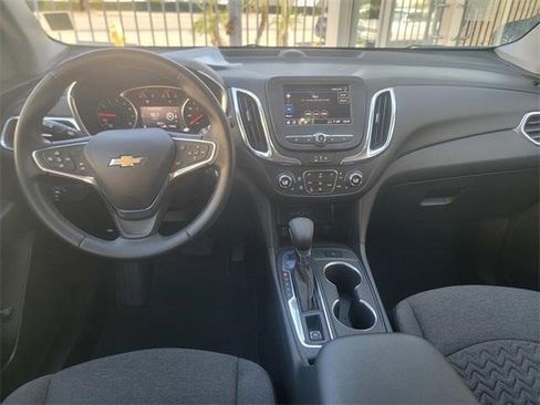 Certified 2023 Chevrolet Equinox LT w/ Driver Convenience Package image 15