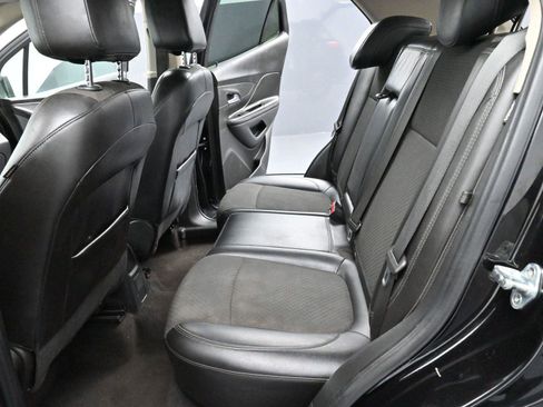 Used 2022 Buick Encore Preferred image 26