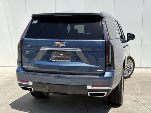 New 2026 Cadillac Escalade Luxury AWD/4WD image 6