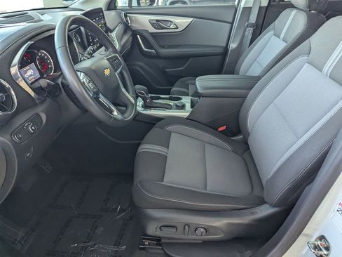 Used 2025 Chevrolet Blazer LT FWD image 23