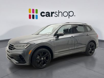 Used 2024 Volkswagen Tiguan SE R-Line