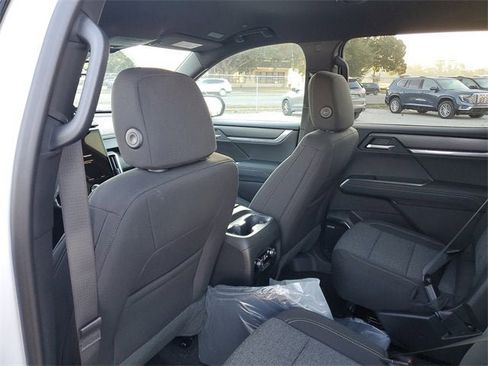 New 2026 GMC Acadia Elevation image 10