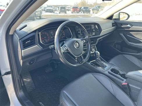 Used 2019 Volkswagen Jetta SE image 10
