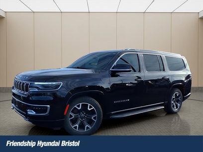 Used 2023 Jeep Wagoneer L Series III w/ Rear Seat Video Group 1