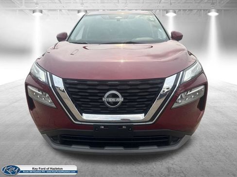 Used 2023 Nissan Rogue SV AWD/4WD image 2