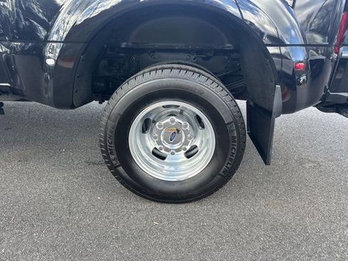 Used 2024 Ford F350 Platinum image 21