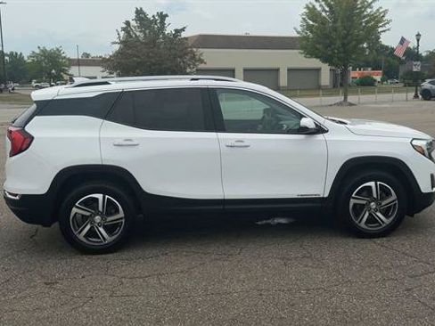 Used 2020 GMC Terrain SLT w/ Preferred Package AWD/4WD image 9