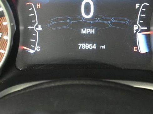 Used 2018 Jeep Compass Latitude w/ Popular Equipment Group FWD image 19