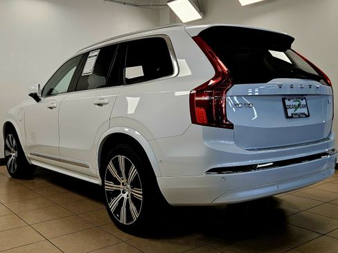 Used 2024 Volvo XC90 T8 Plus w/ Protection Package Premier image 5