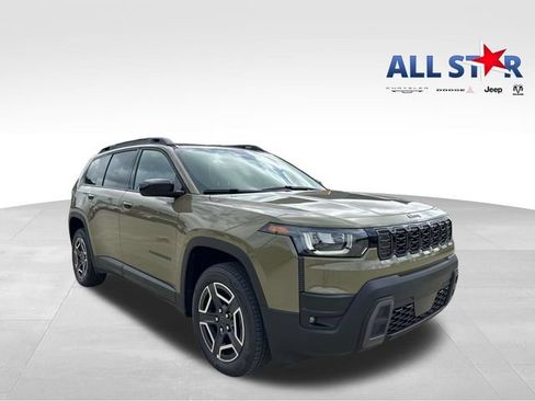 New 2026 Jeep Cherokee Laredo AWD/4WD image 1