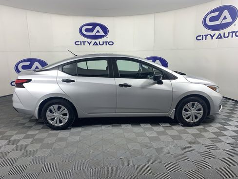 Used 2025 Nissan Versa S w/ Trunk Package image 2